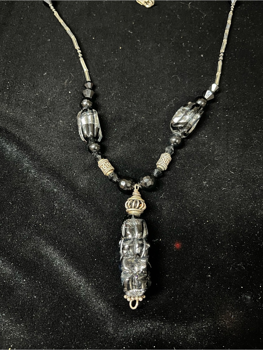 Handcrafted Vintage Sterling Silver Black Glass Bead Pendant Necklace 1730